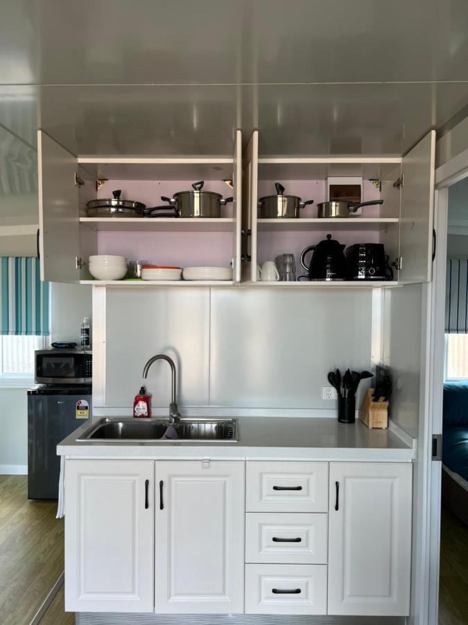 White Cliffs Self Contained Cabin Accommodation エクステリア 写真