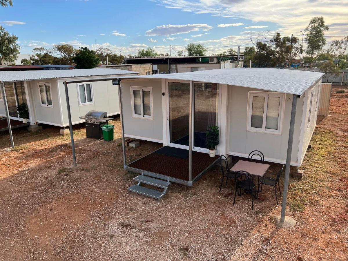 White Cliffs Self Contained Cabin Accommodation エクステリア 写真